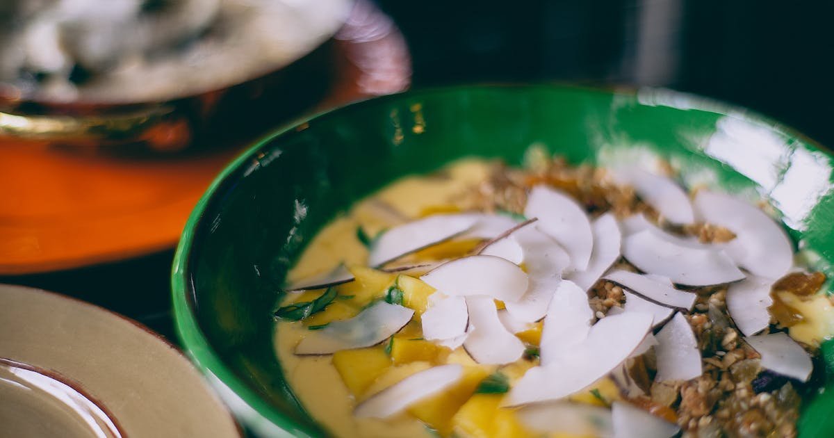 Creamy Mango Coconut Smoothie Bowl for a Tropical Breakfast Treat