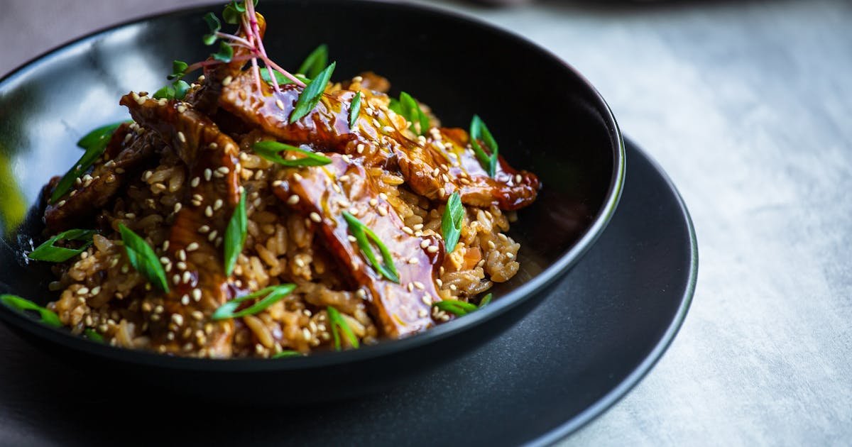 20-Minute Teriyaki Salmon Rice Bowl: Fast, Healthy, Restaurant-Quality at Home