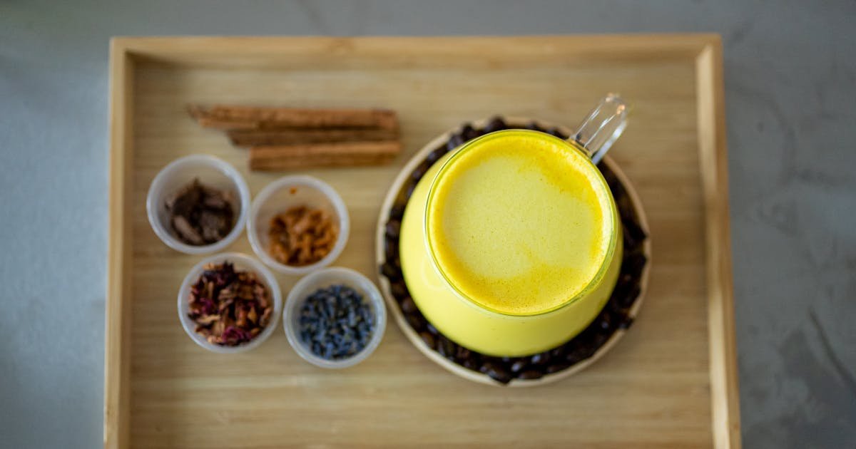 The Complete Guide to Turmeric Golden Milk Latte