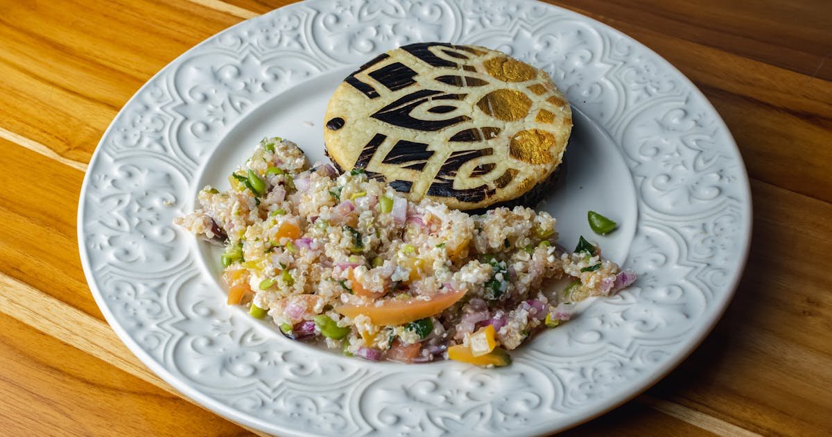 Mediterranean Quinoa Salad Bowl with Lemon-Herb Vinaigrette