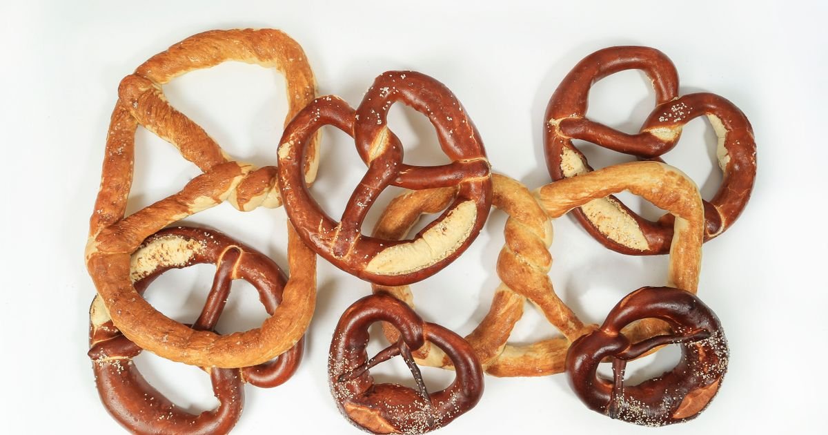 The Ultimate Guide to Homemade Soft Pretzels with Perfect Cheese Dip