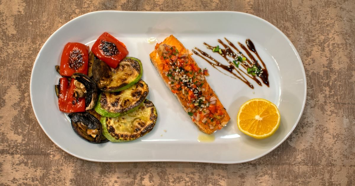 Golden Baked Lemon Herb Salmon with Quinoa: The Perfect Healthy Weeknight Dinner